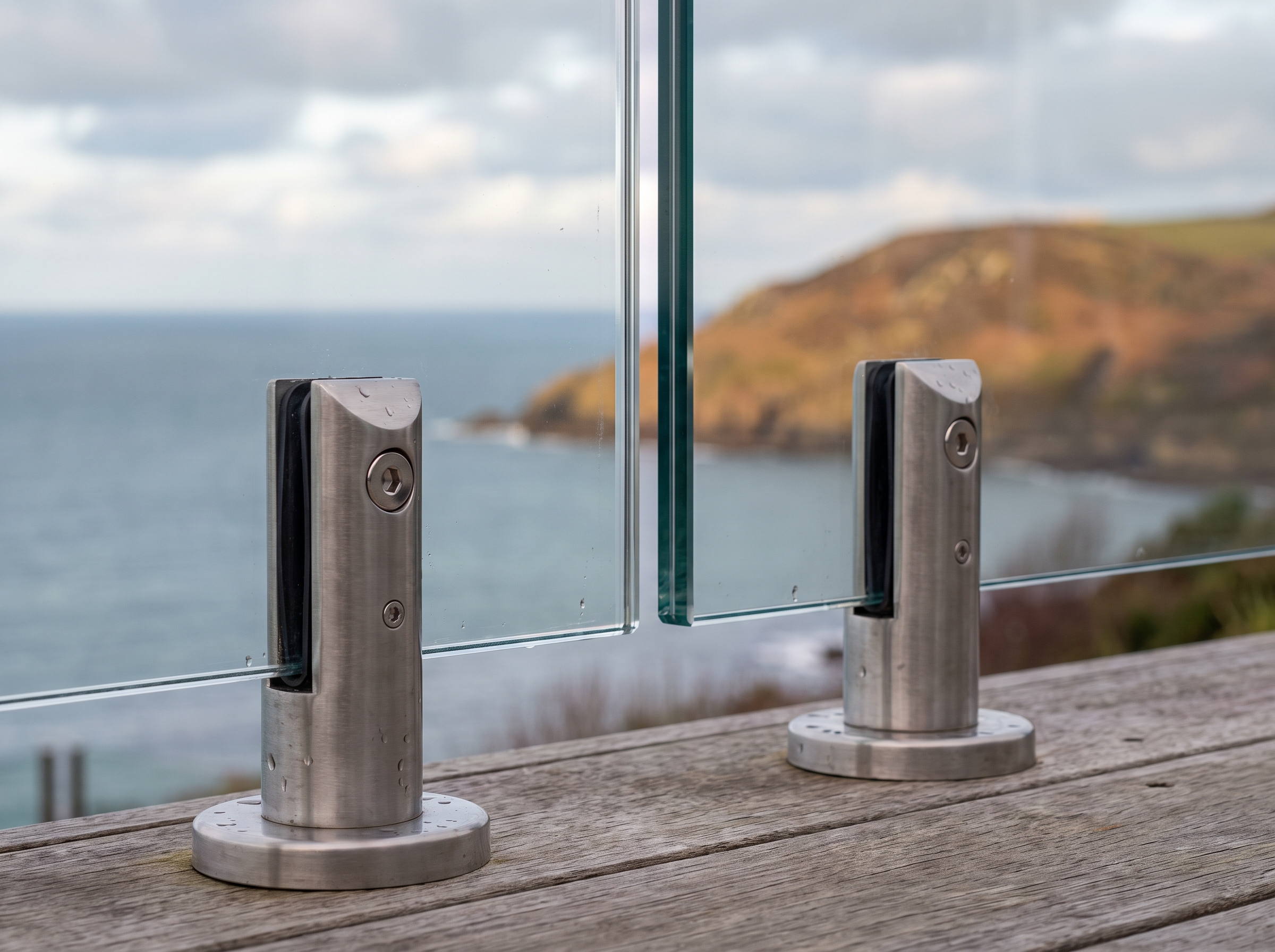 Spigot Glass Balustrade detail — toughened glass panel and 316 stainless steel fixings