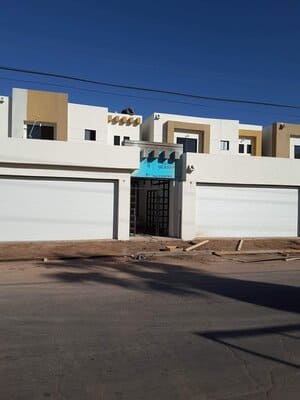 {{ custom_values.service_1 }} in {{custom_values.area_2})