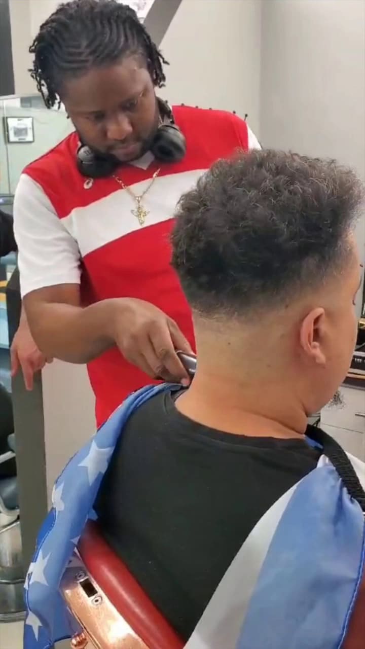 Styling and finishing at Elite Barbershop and Salon in Etobicoke