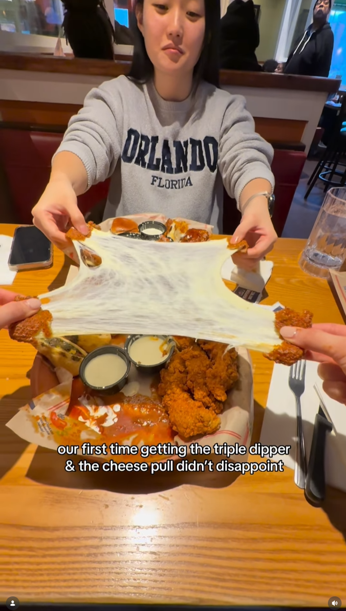 Example 4 - cheese pull visual hook