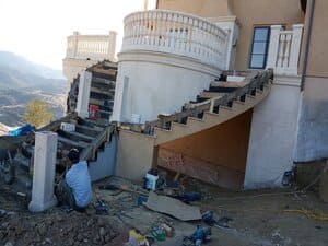 {{ custom_values.service_1 }} in {{custom_values.area_4})