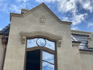 {{ custom_values.service_4 }} in {{custom_values.area_7})