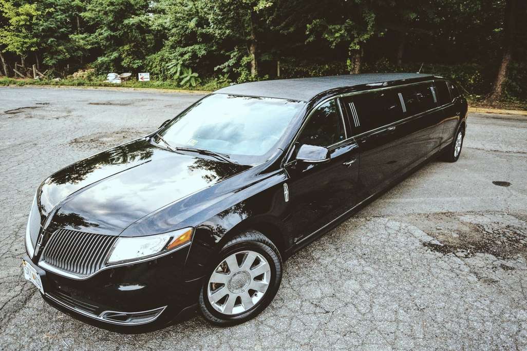 skyhawk limousine vehicles