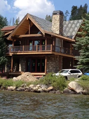 {{ custom_values.service_3 }} in {{custom_values.area_4})