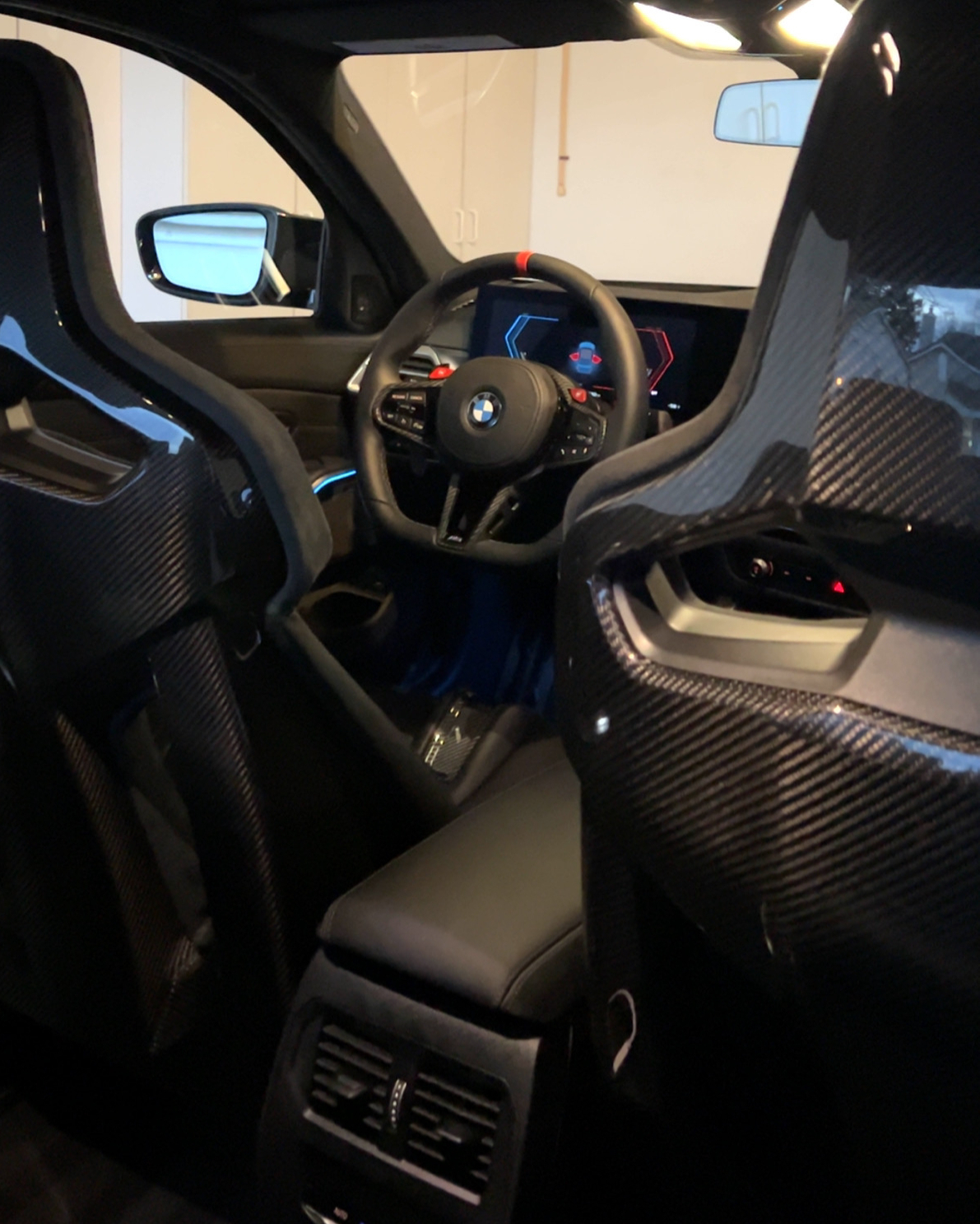 Glassy Detailing owner