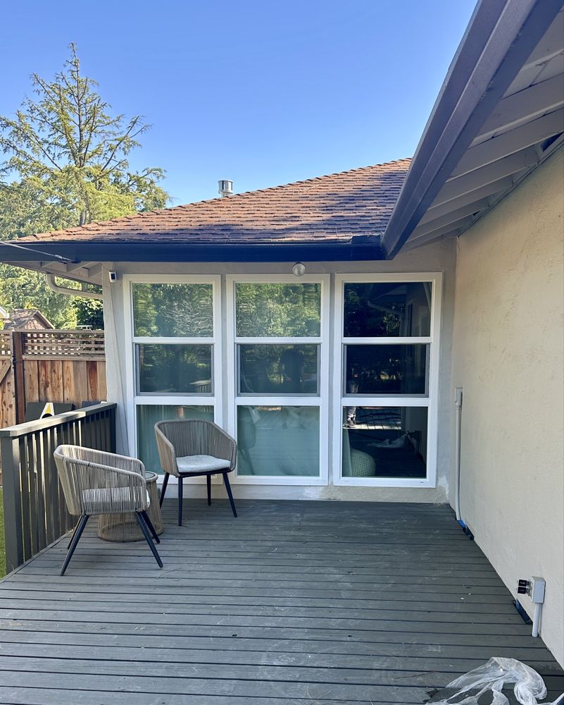 Residential window installation on a home patio by Crockett Rodeo Glass in Rodeo, CA