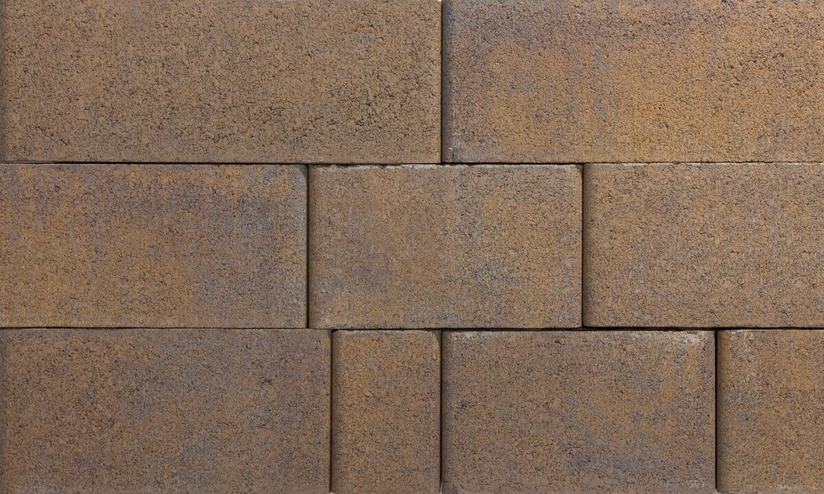 Toscana — Belgard Steeple Crest color option