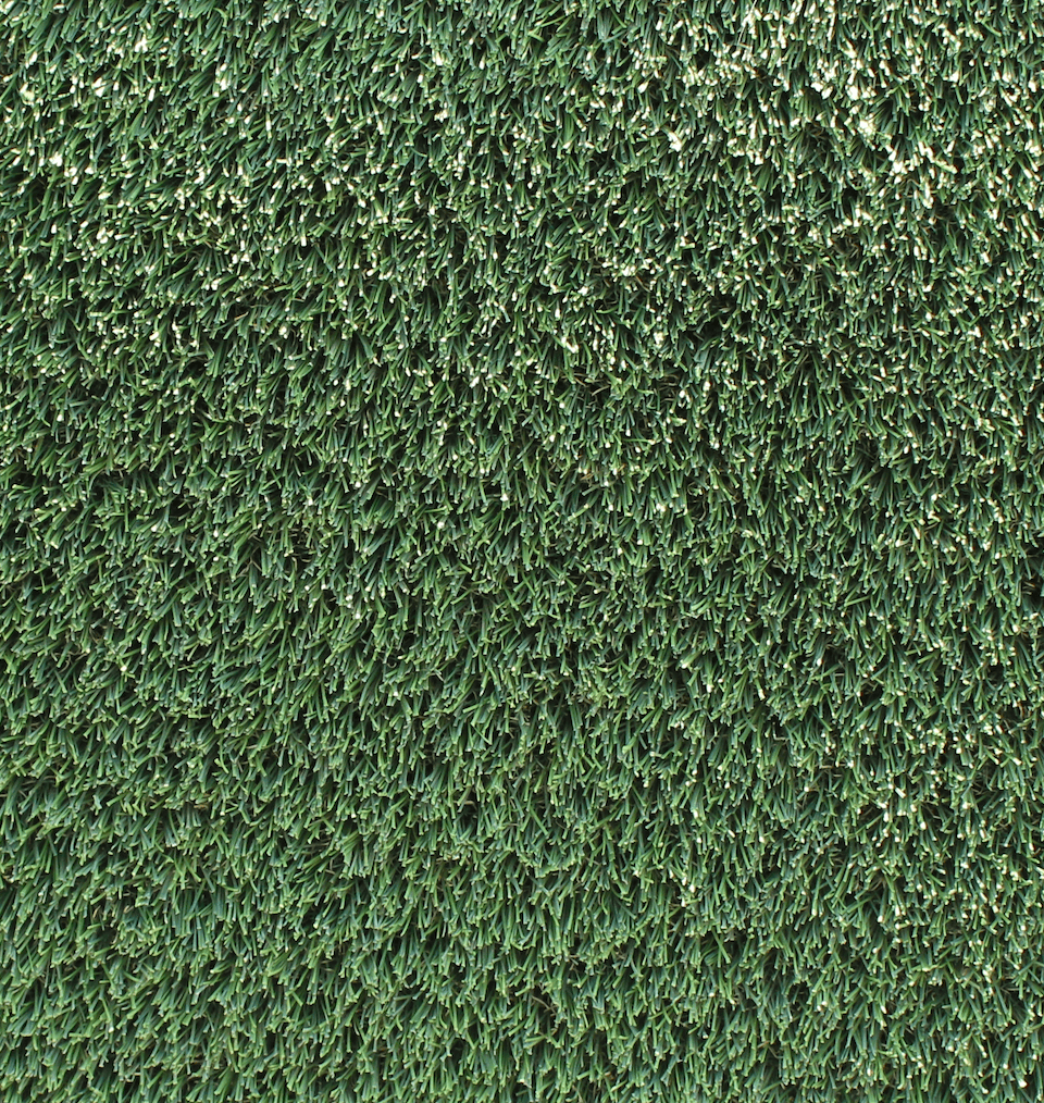 Monte Verde synthetic lawn sample at Paradise Building Materials in Brentwood, CA