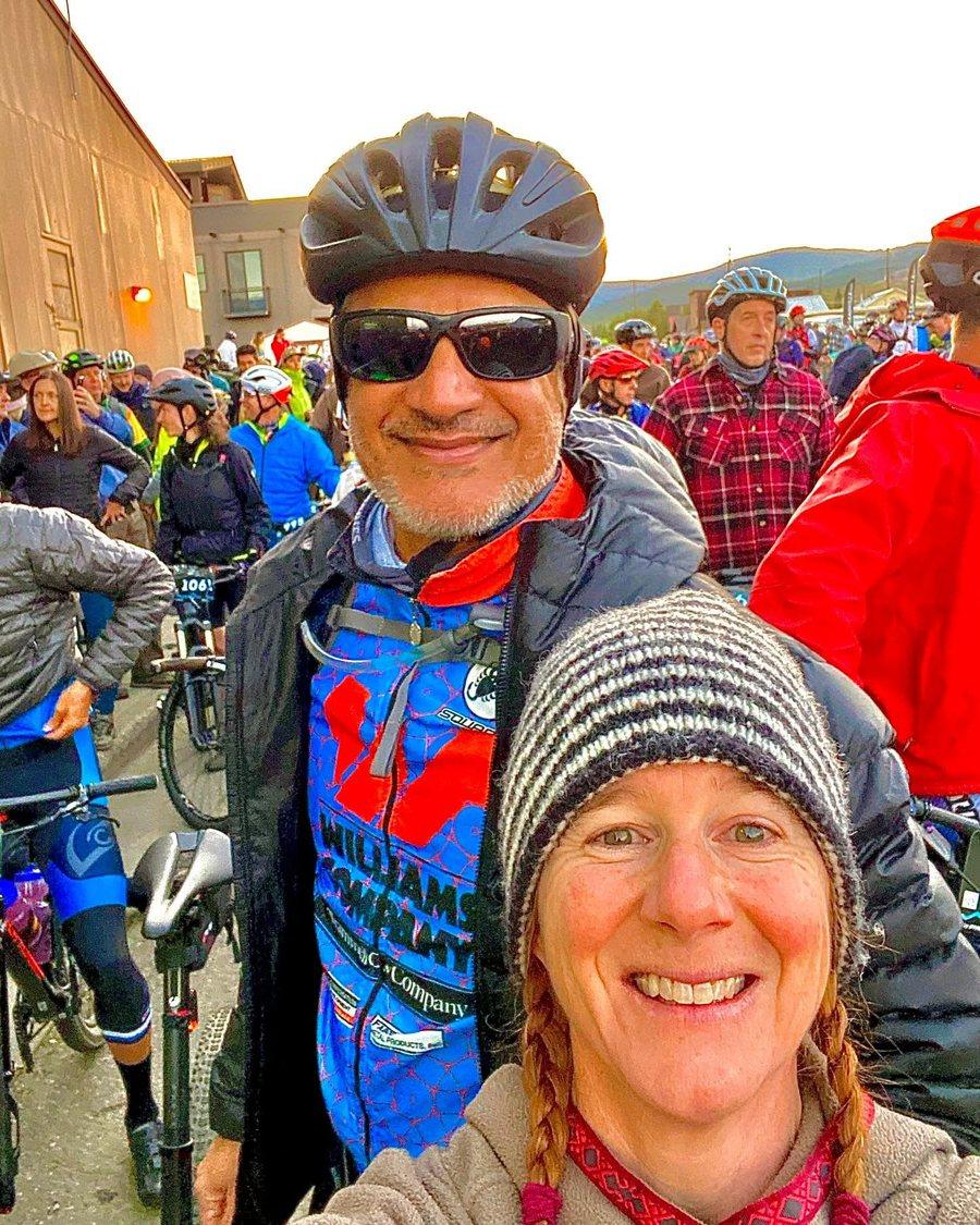 Kim and Z at a race start line