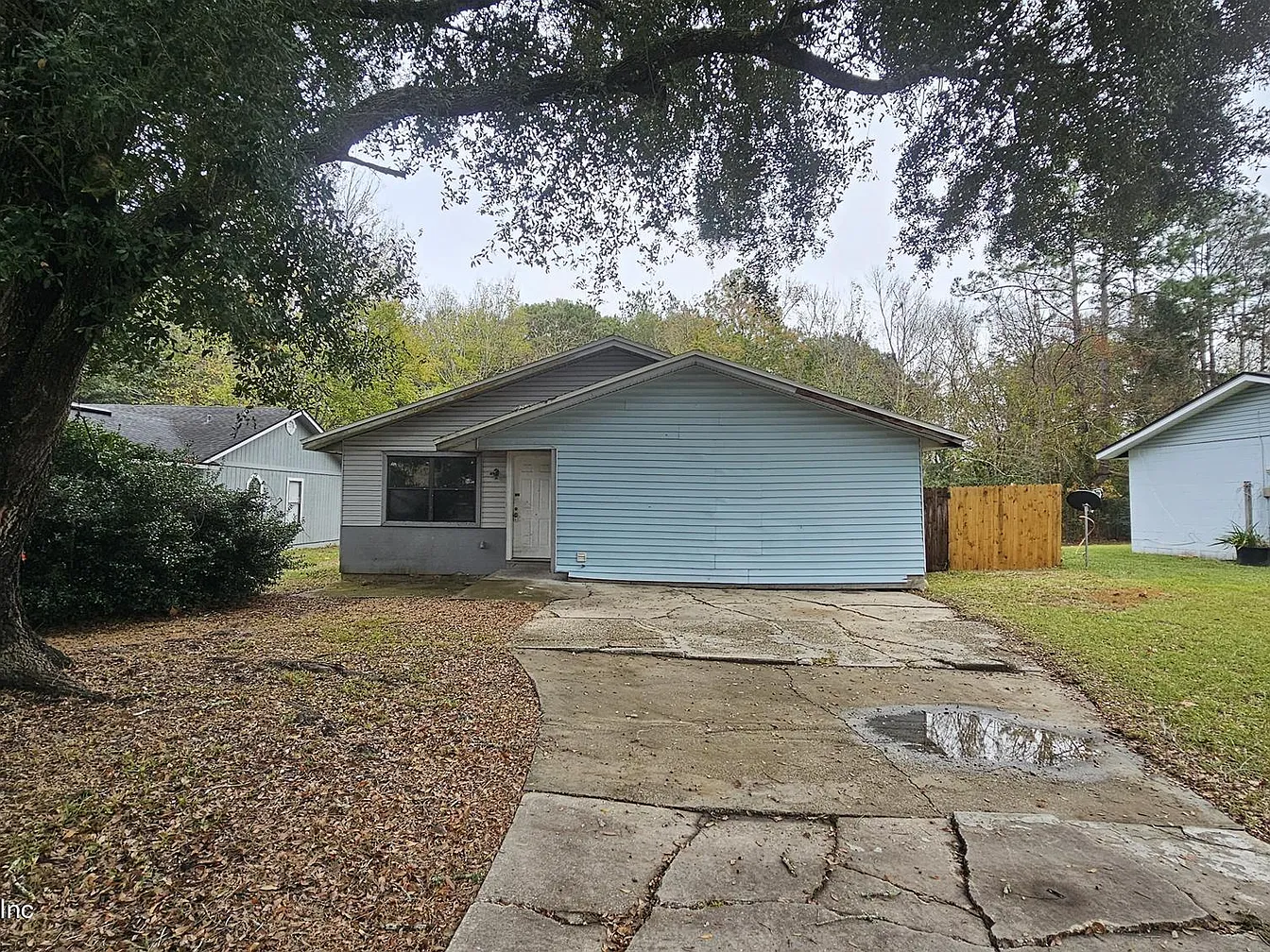 Distressed home purchased in Duval County