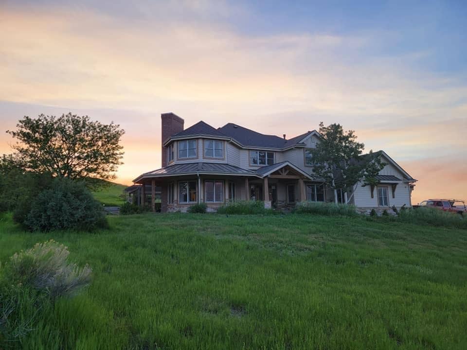 {{ custom_values.service_2 }} in {{custom_values.area_3})