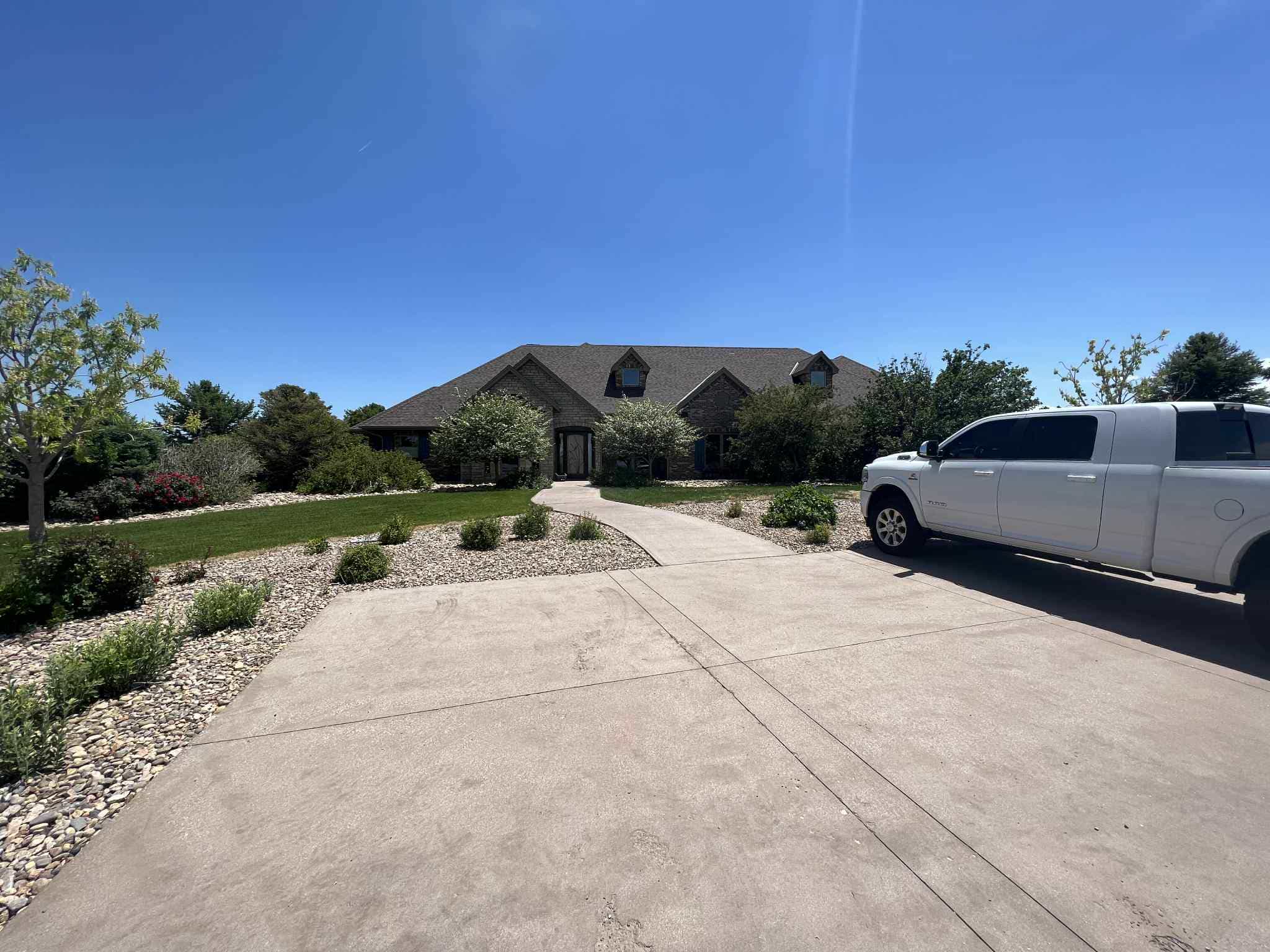 {{ custom_values.service_3 }} in {{custom_values.area_3})