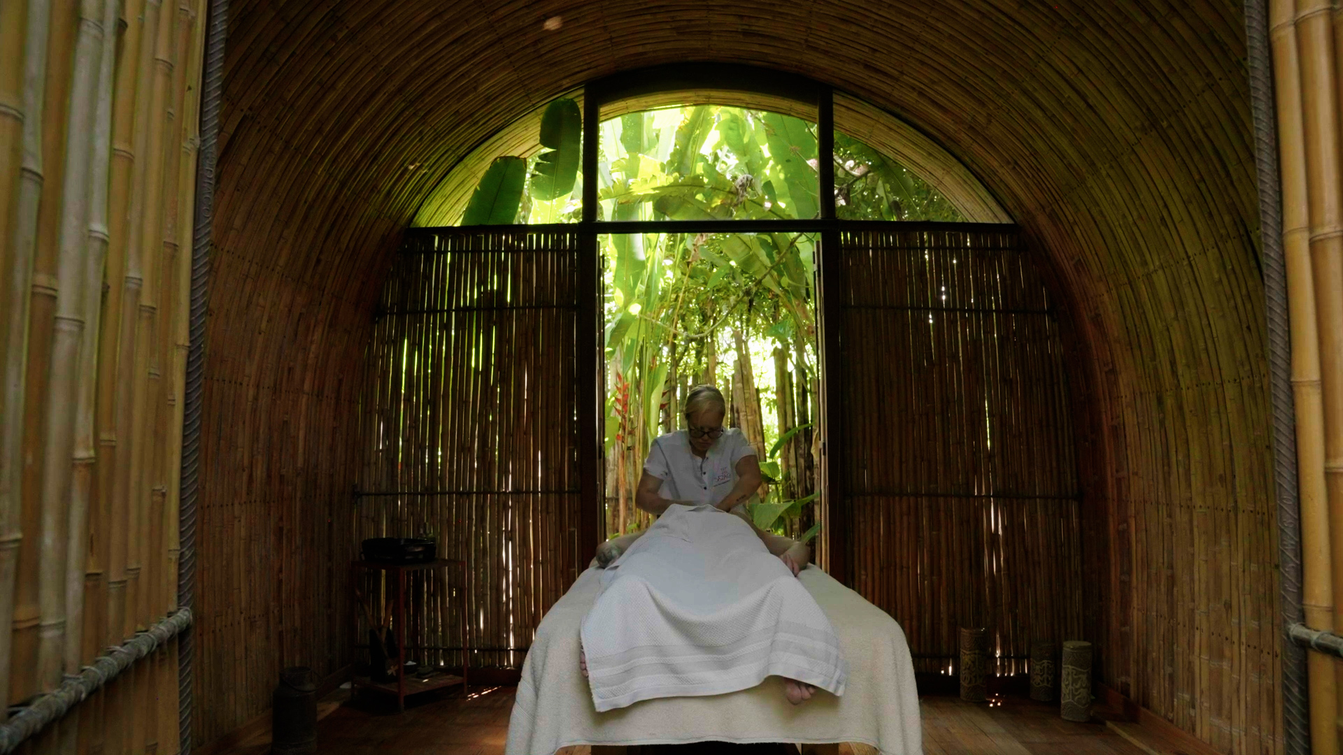 Holistic therapy at the retreat