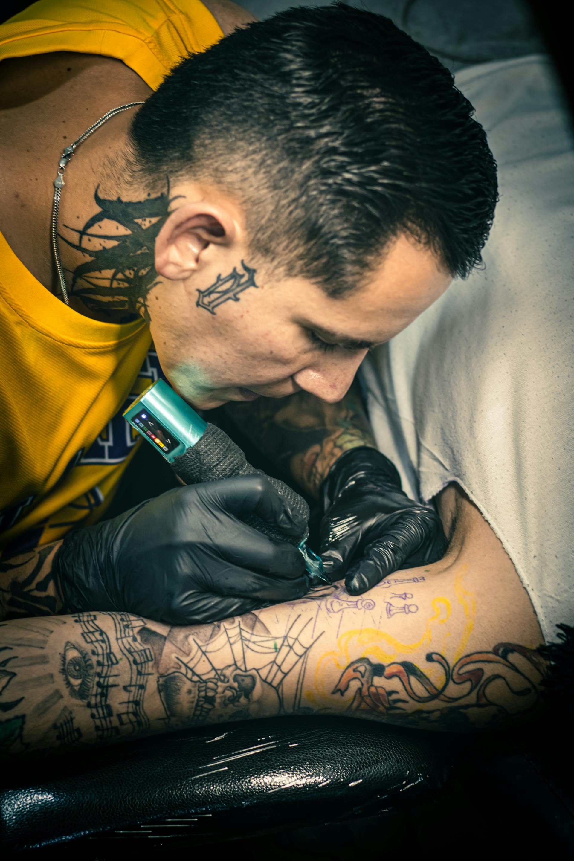 Tattoo Pain Explained: What It Feels Like and How to Handle It