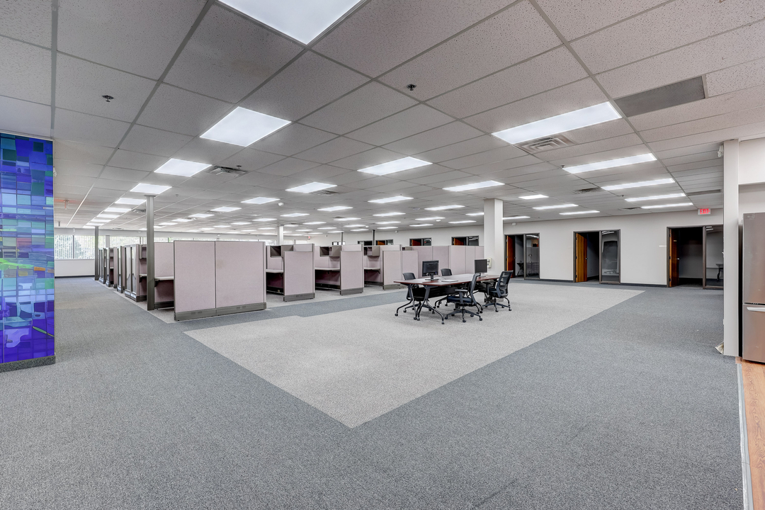 Open coworking floor with flexible seating