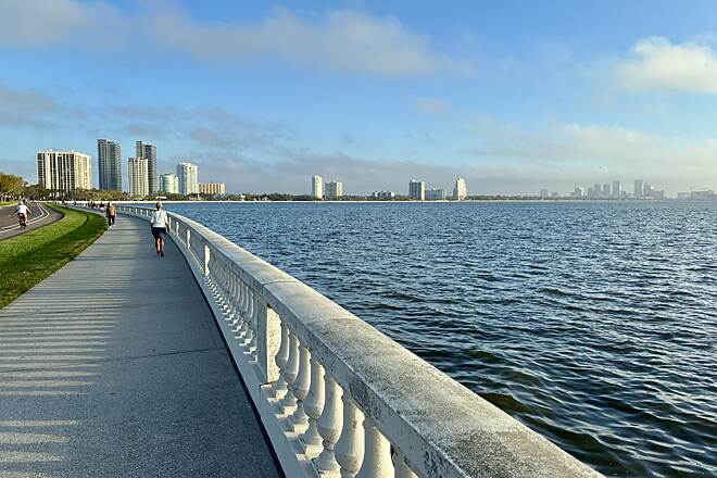 Bayshore Boulevard Tampa Walking Route