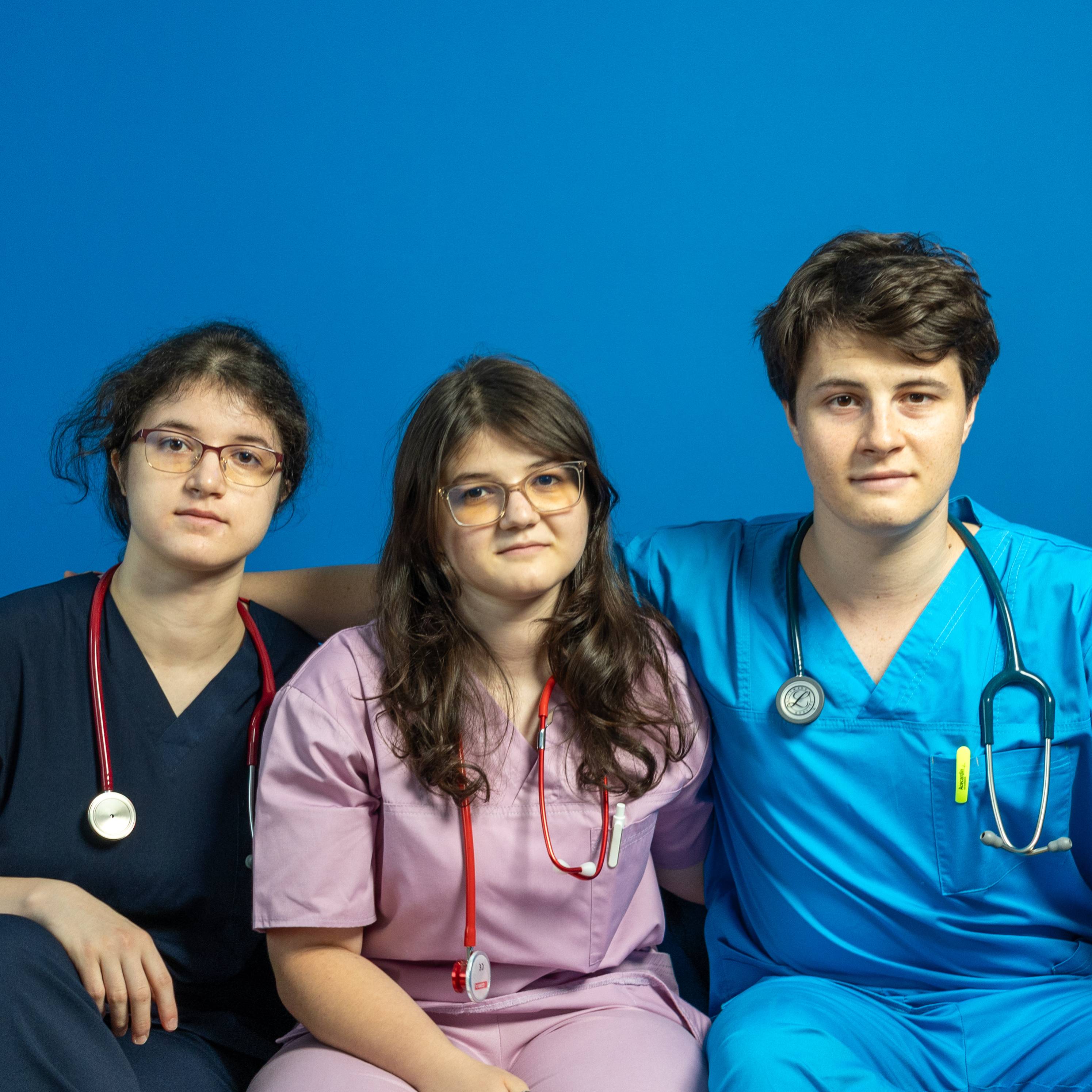 Petroniu, Teodora și Anastasia