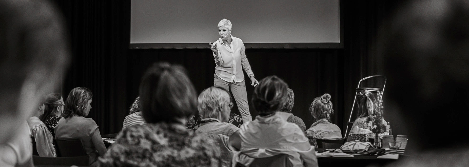 Inge Rock — Keynote Speaker Inge Rock spreekt als keynote speaker voor een betrokken publiek