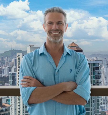 Luca Piva — Listing Agent