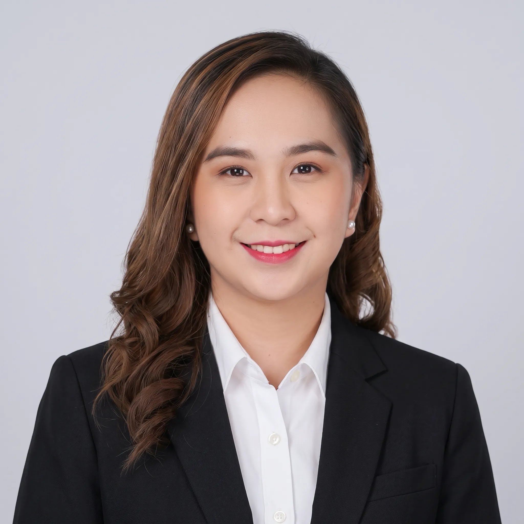 Aira Leron — CRM & Automation Specialist at EchoDesk