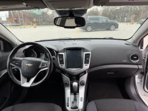 Cruze interior 2