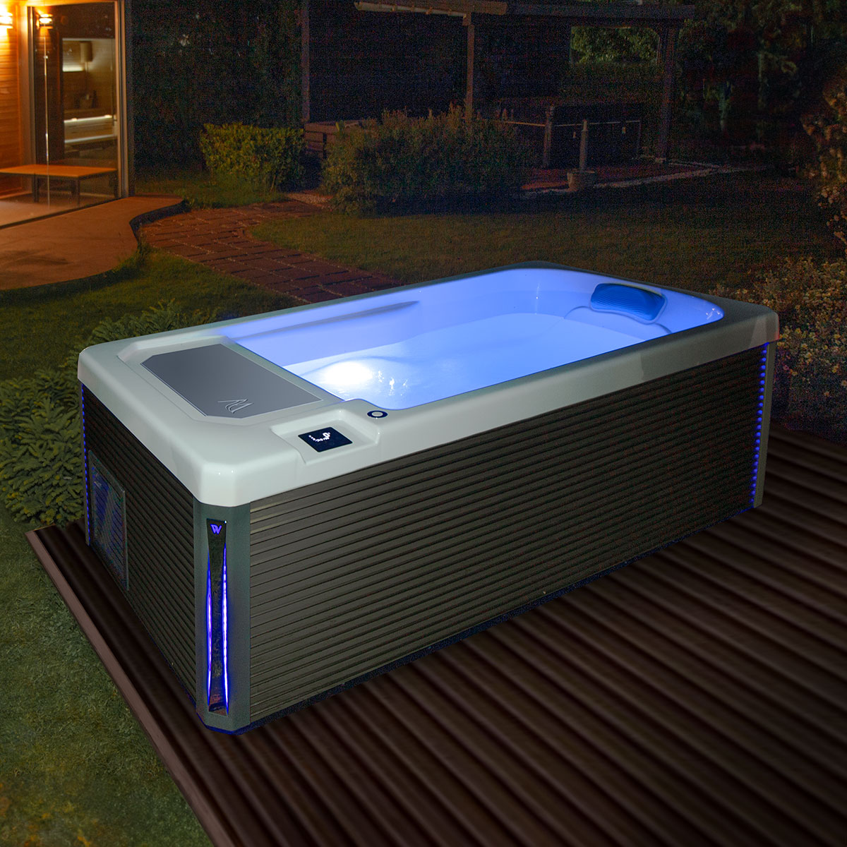 Hot Tub & Cold Plunge: Home Wellness Benefits