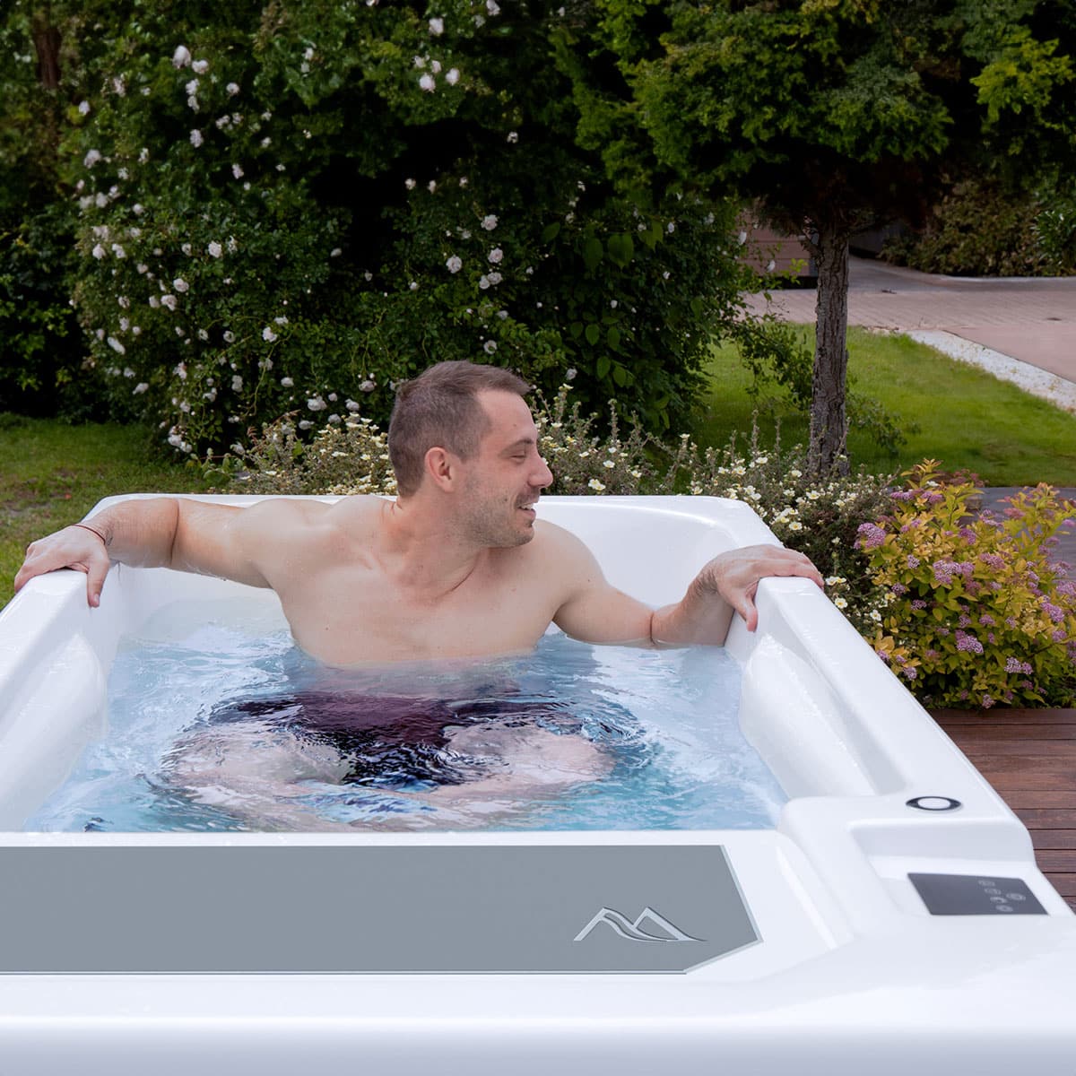 Cold Plunge Therapy: Why It’s Becoming a Backyard Wellness Essential