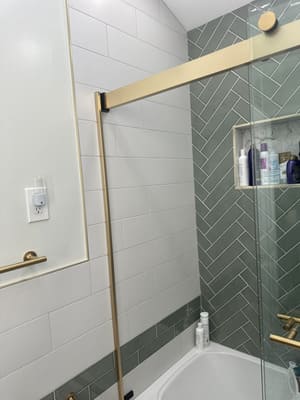 {{ custom_values.service_1 }} in {{custom_values.area_2})