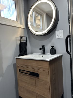 {{ custom_values.service_1 }} in {{custom_values.area_5})