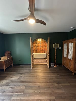 {{ custom_values.service_3 }} in {{custom_values.area_3})