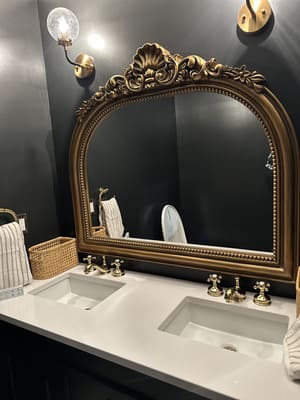 {{ custom_values.service_3 }} in {{custom_values.area_3})