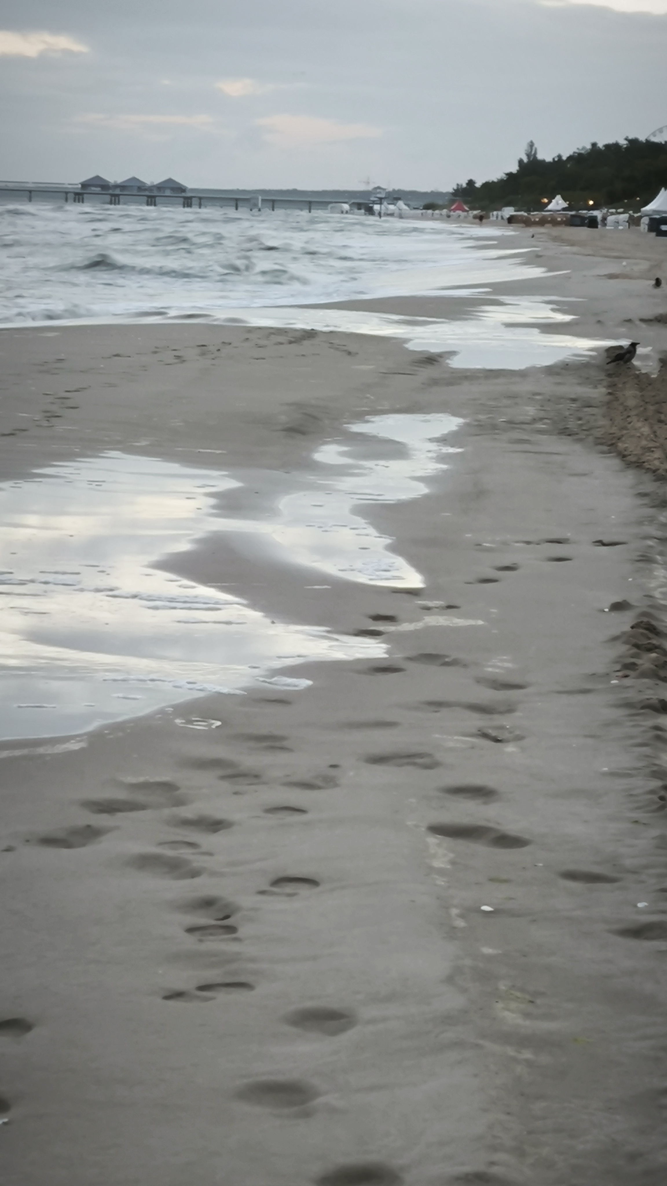 Ostseestrand mit kleinen "Binnenseen" Ostseestrand mit kleinen "Binnenseen"