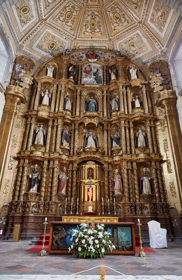 Interior de la Capilla del Rosario