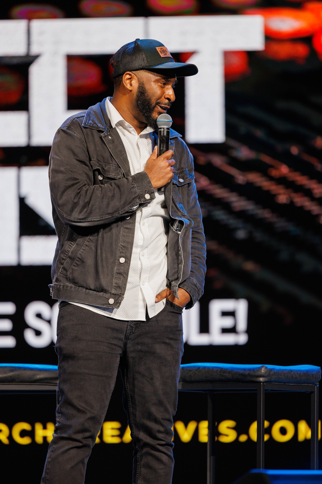 Ellis Maryland speaking at an Atlanta Church Creatives gathering