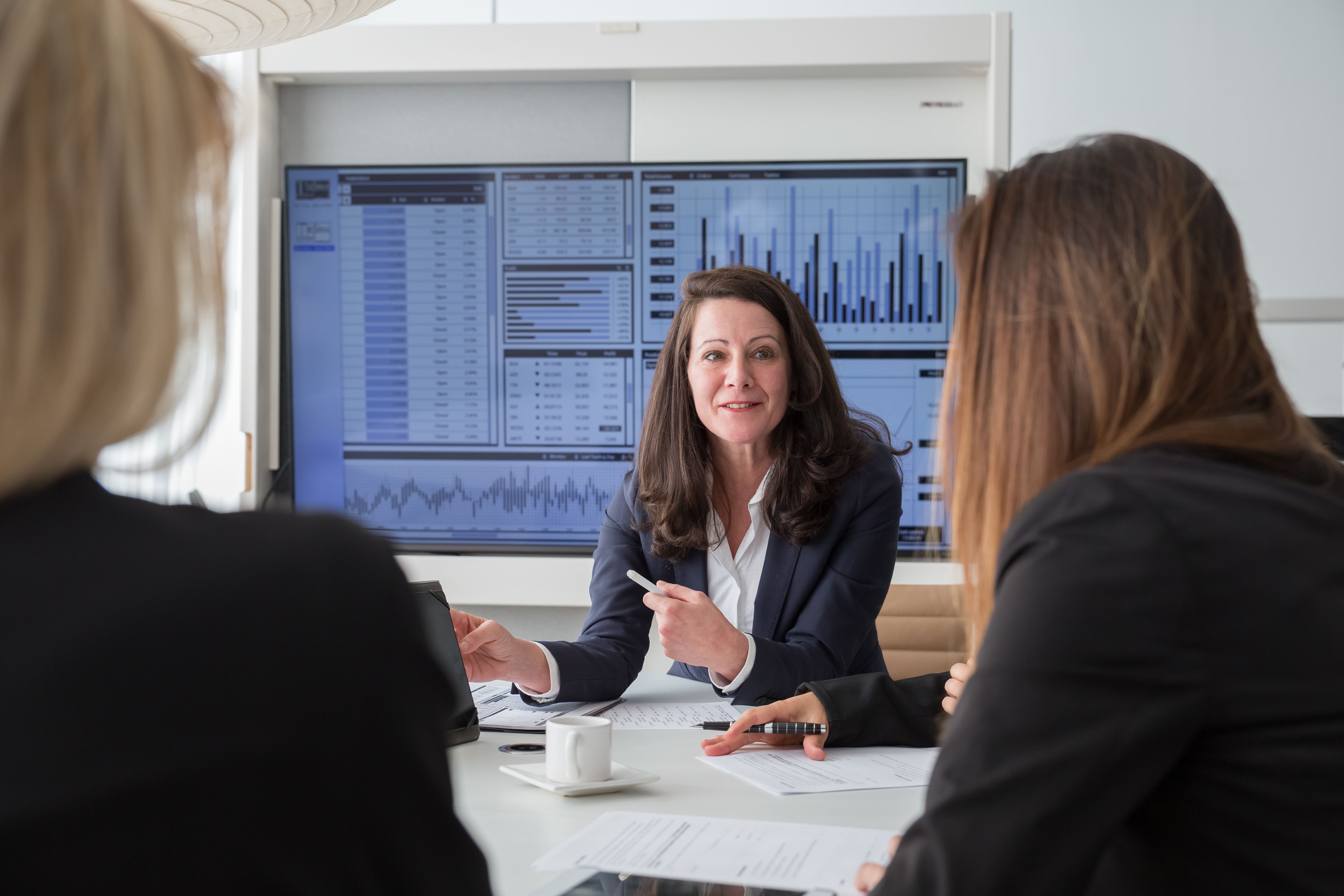 Lean In: The Career Move That Changes Everything for Women