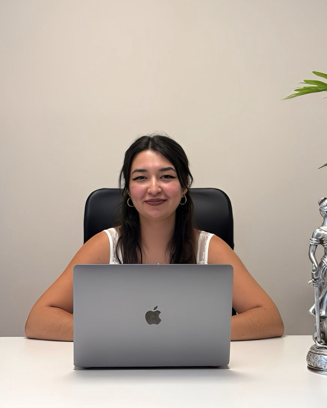 Kamila Escamilla - Socia Silard y Lara Abogados