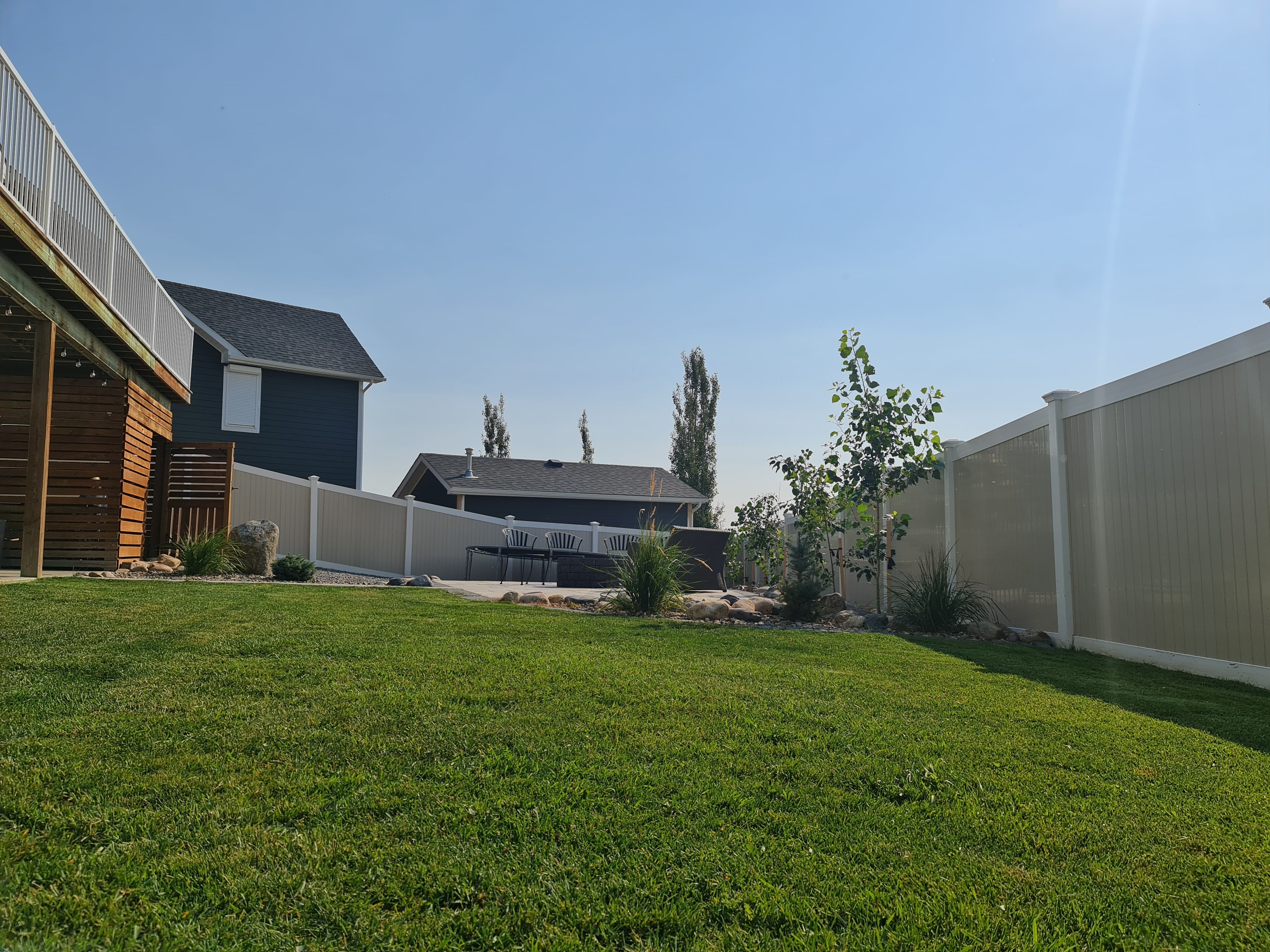 Magrath Fence Building