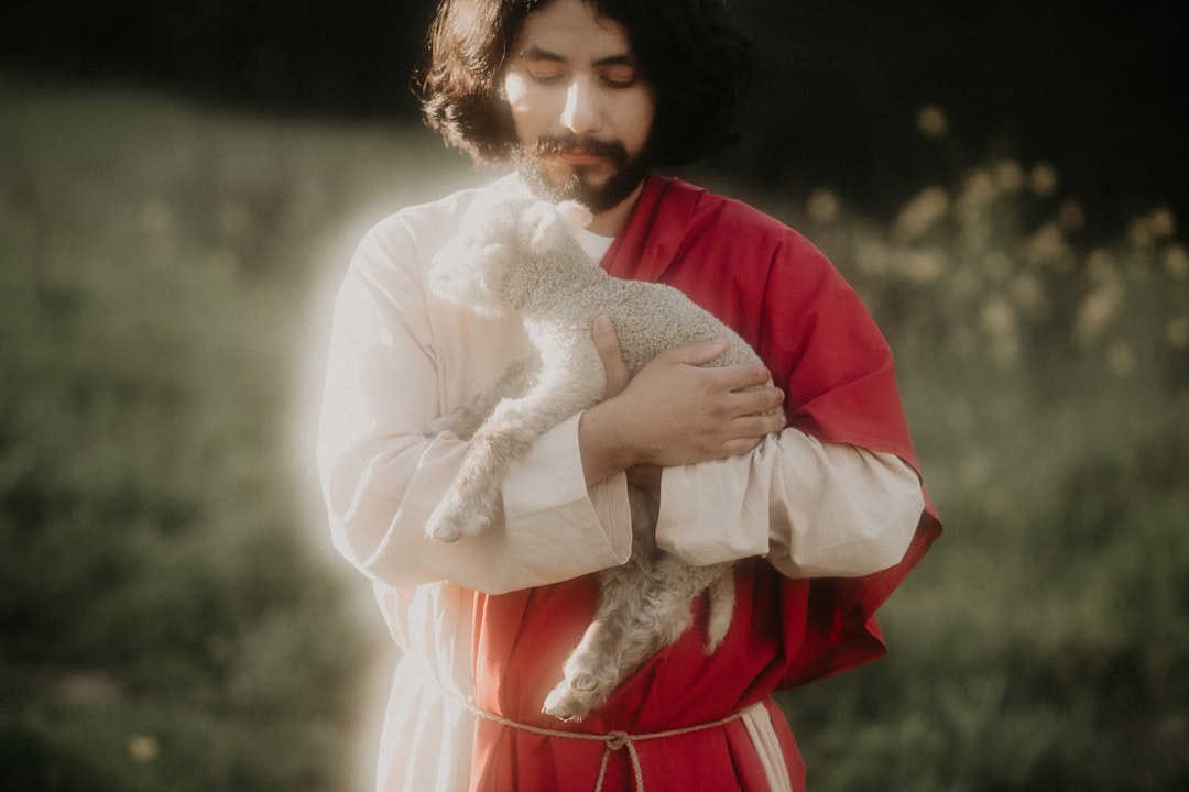 Jesus-carrying-lamb