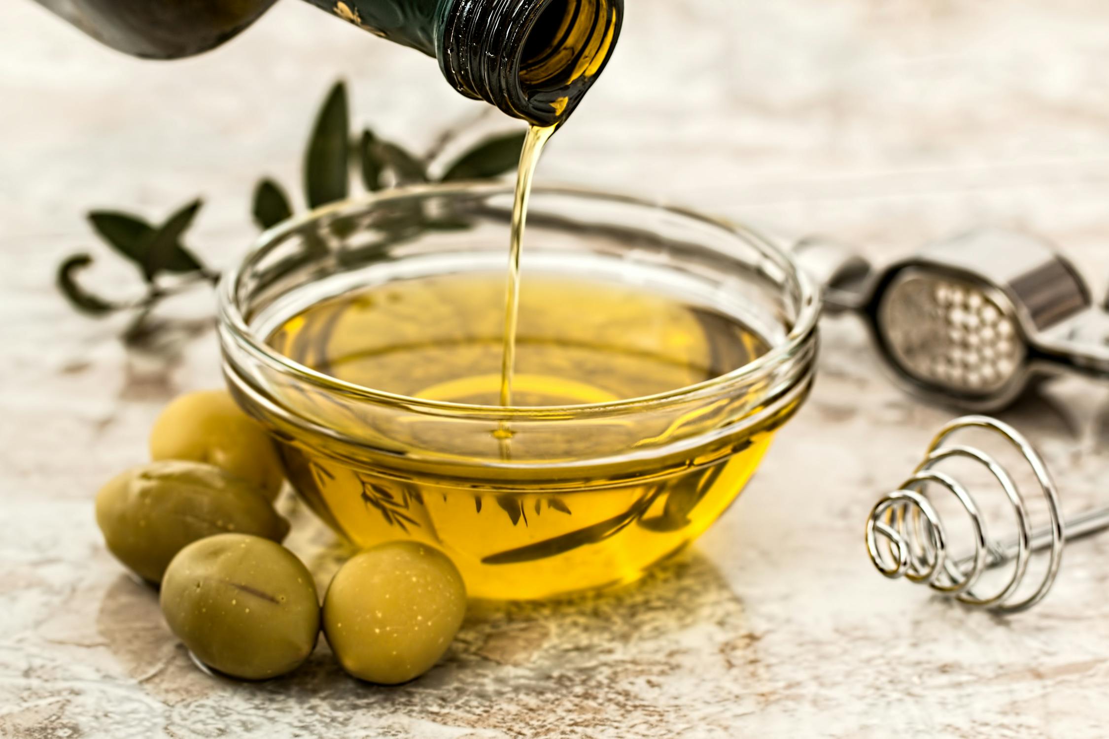 Extra virgin olive oil — a high-quality fat that supports brain cell membranes, neural signaling, and reduces inflammation
