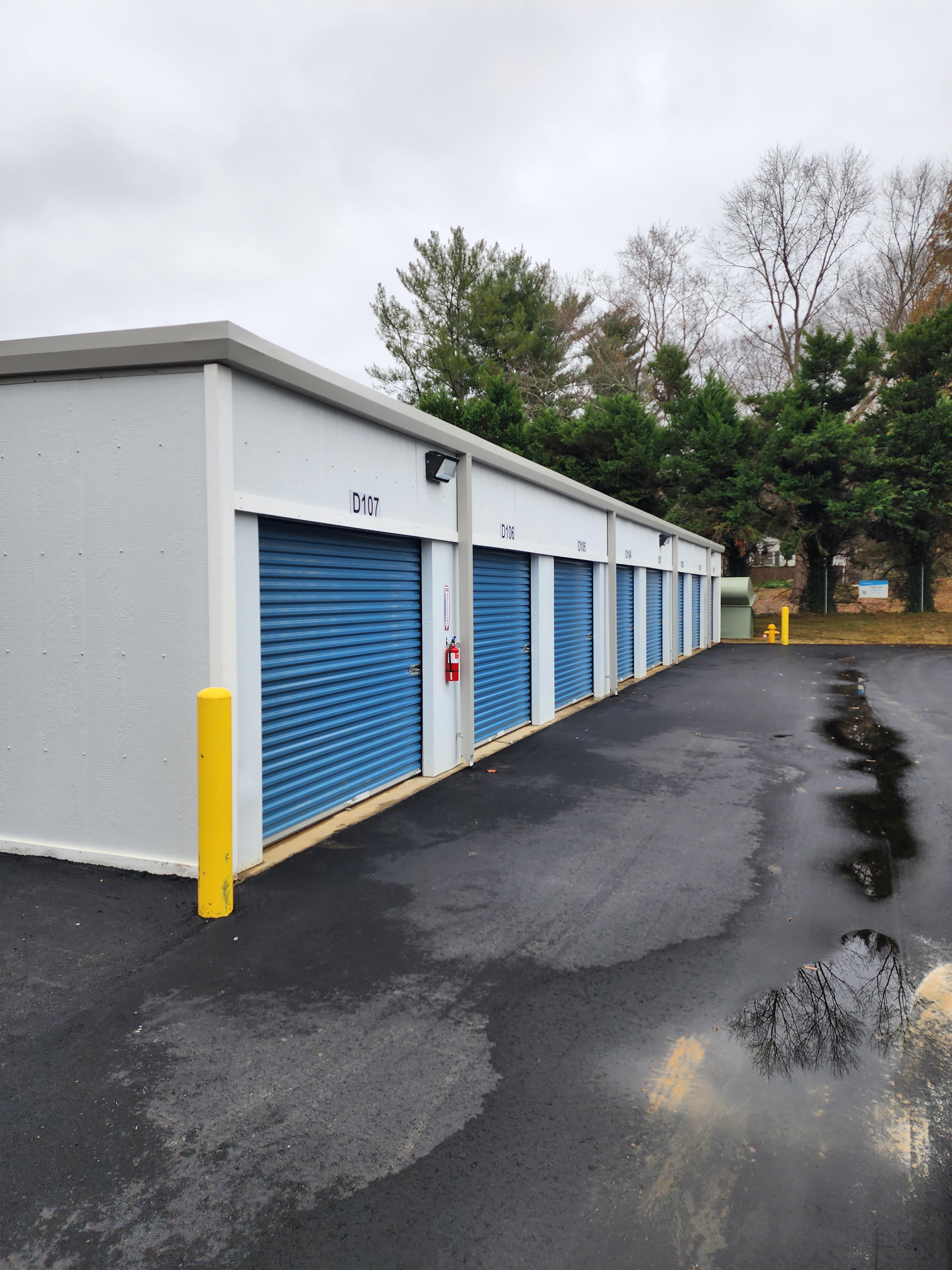Self storage facility near me