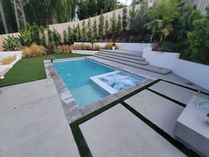 {{ custom_values.service_1 }} in {{custom_values.area_7})