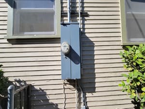 {{ custom_values.service_4 }} in {{custom_values.area_4})