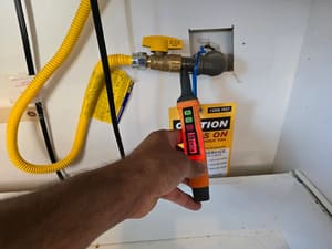 {{ custom_values.service_4 }} in {{custom_values.area_3})