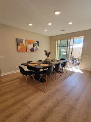 {{ custom_values.service_2 }} in {{custom_values.area_7})