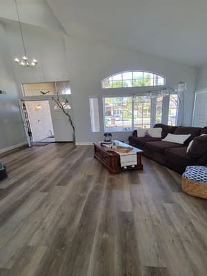 {{ custom_values.service_4 }} in {{custom_values.area_7})