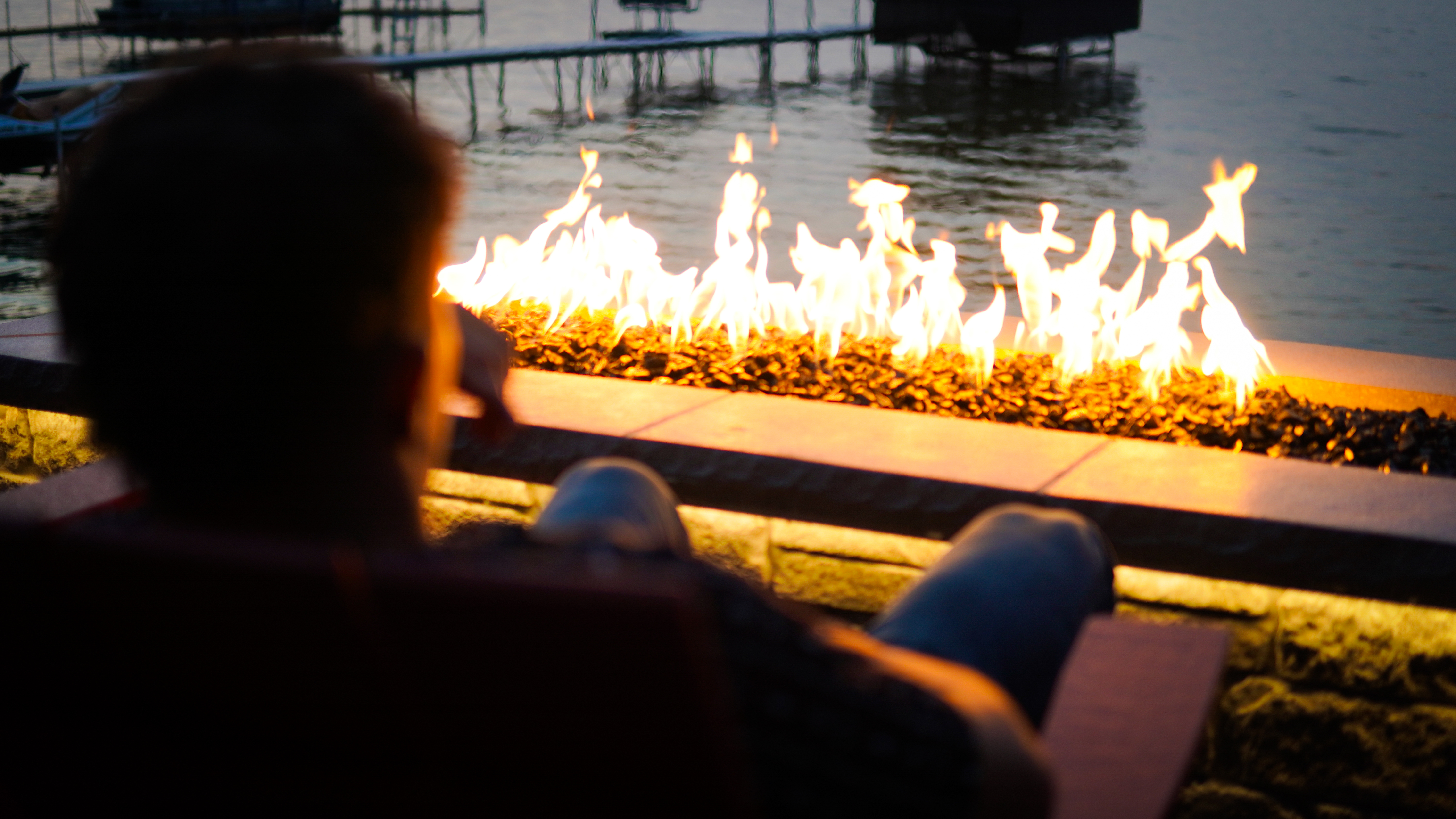 Lakeside Fire Pit, Stone Seating Wall & Flame Detail
