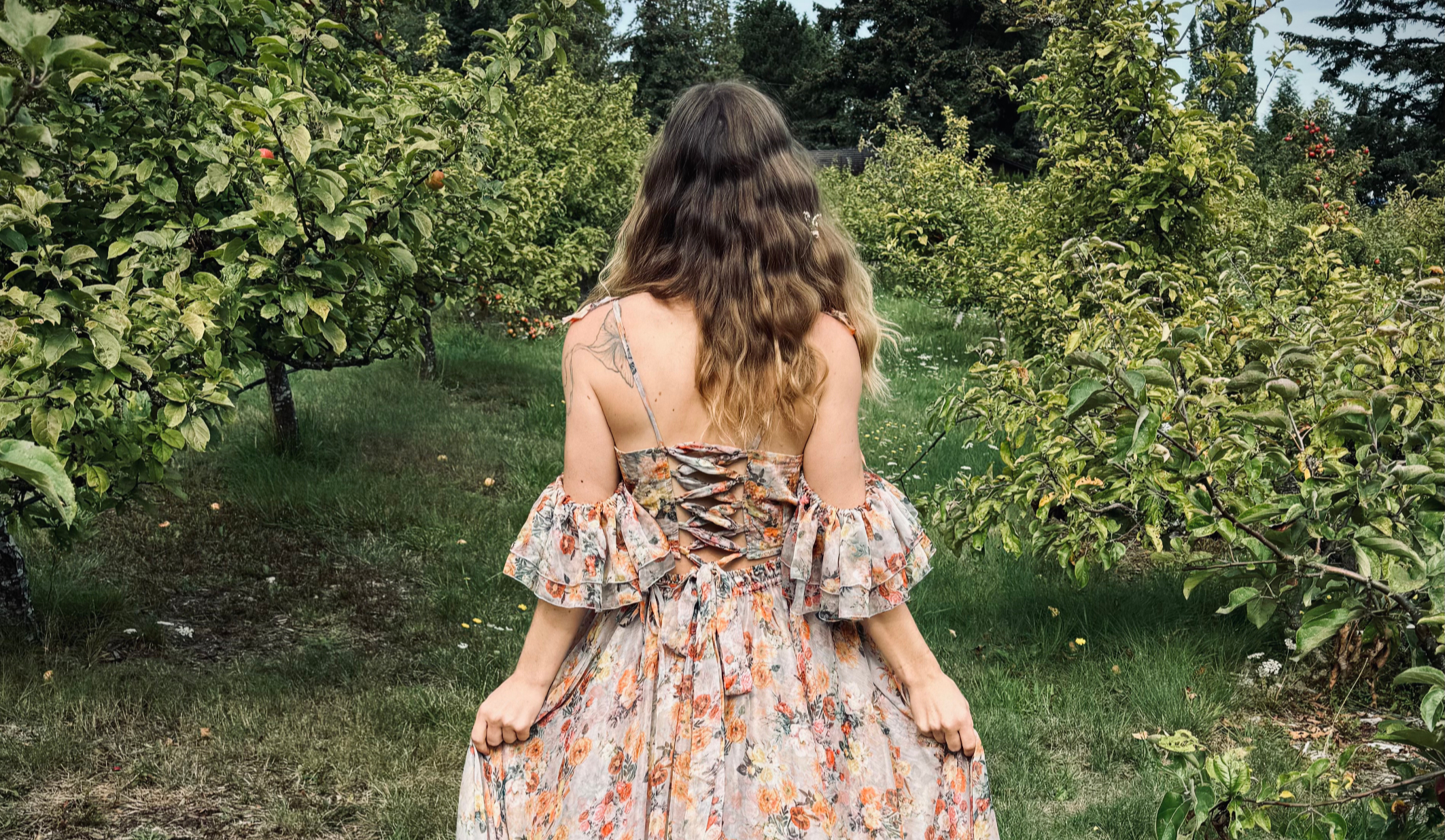 Særa Fiøra in an orchard