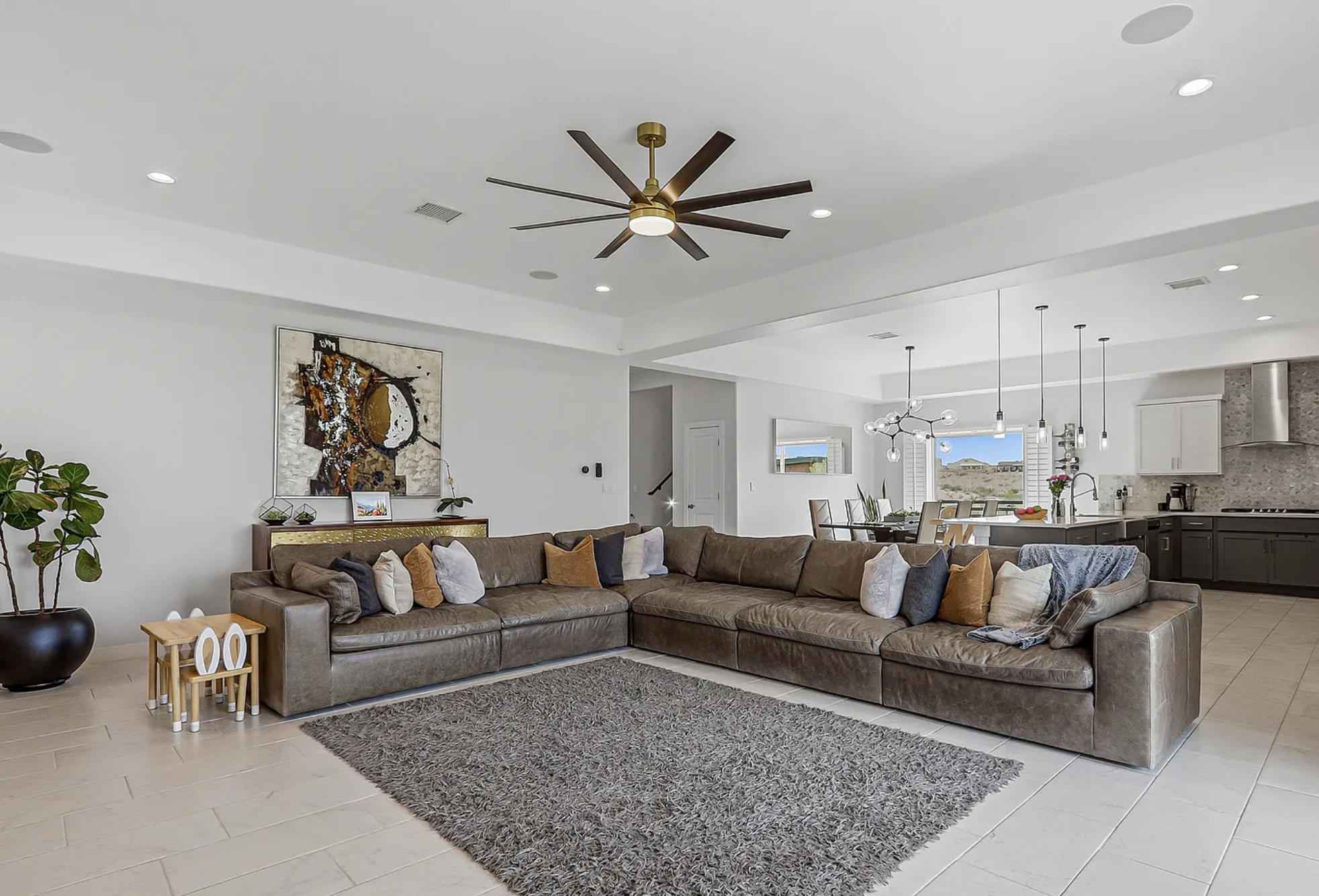 701 Birmingham Pl gallery image 3