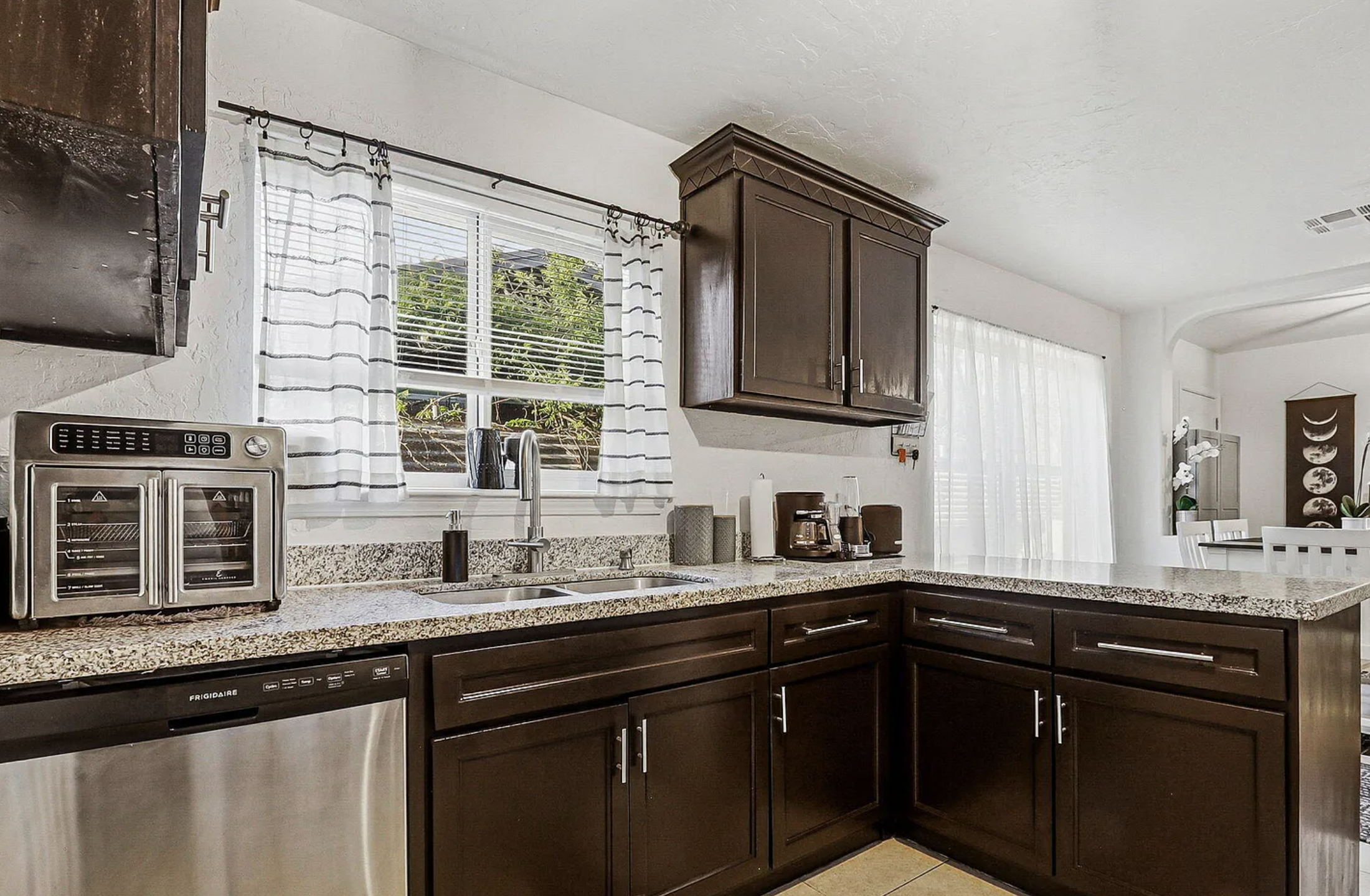 1725 Paul Moran Pl main listing image