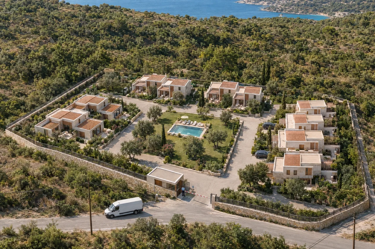 Symbolic image Type B: a walled residential complex with controlled access